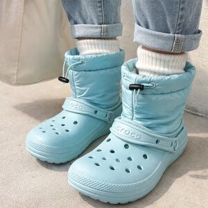 Crocs Neo Puff Boots Mint Blue Lined Cozy Winter NWT Women’s